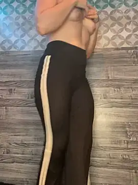 Snapshot of kamel-ayesha chatting on March 2025 01:50:02 PM kamel-ayesha online show from March 2025 01:50:02 PM