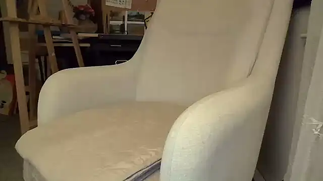 naughtyonbicycle online show from April 2026 01:16:02 AM