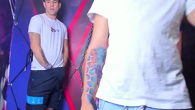 Snapshot of destroy_the_bimbo_ chatting on January 2025 01:36:02 AM destroy the bimbo online show from January 2025 01:36:02 AM