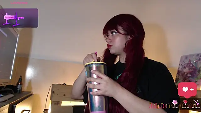 Snapshot of Bitsy_Messy chatting on November 2025 06:13:01 AM Bitsy Messy online show from November 2025 06:13:01 AM