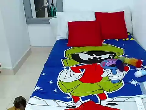 Velk hot online show from November 2025 08:40:01 PM