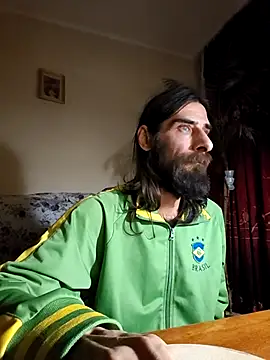 Snapshot of vulpe8400 chatting on April 2026 06:21:01 PM vulpe8400 online show from April 2026 06:21:01 PM