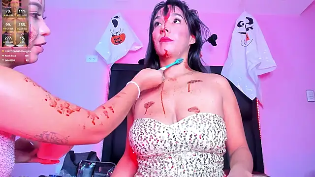 Snapshot of LuciaMoretti_ chatting on October 2025 01:34:02 PM LuciaMoretti online show from October 2025 01:34:02 PM