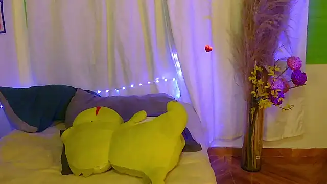 Snapshot of blue_angel33 chatting on March 2026 02:28:01 AM blue angel33 online show from March 2026 02:28:01 AM