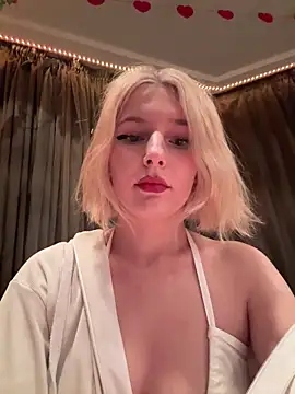 Snapshot of XMelissaX chatting on April 2026 09:09:02 PM XMelissaX online show from April 2026 09:09:02 PM