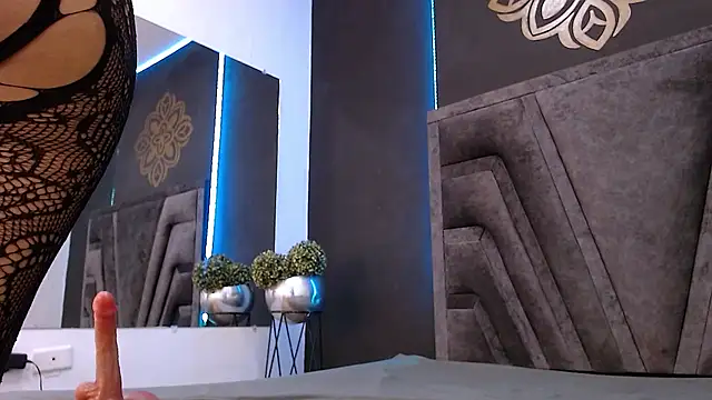 stefany bro online show from March 2025 02:32:01 PM