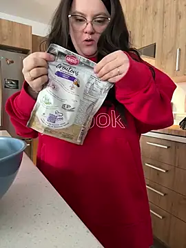 Sweetleeahxx online show from January 2025 05:41:01 PM