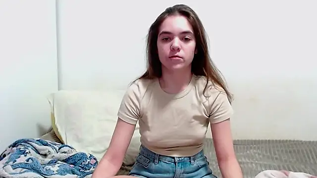 SallyMkn online show from December 2024 01:00:02 PM