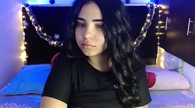 Miapeyton online show from December 2024 06:41:02 PM