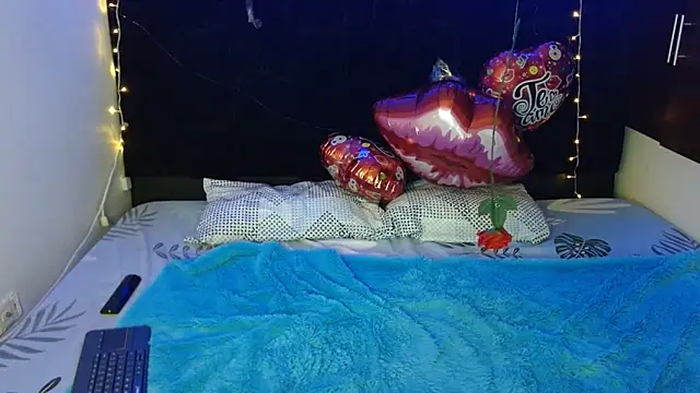 Miapeyton online show from February 2025 02:06:02 PM