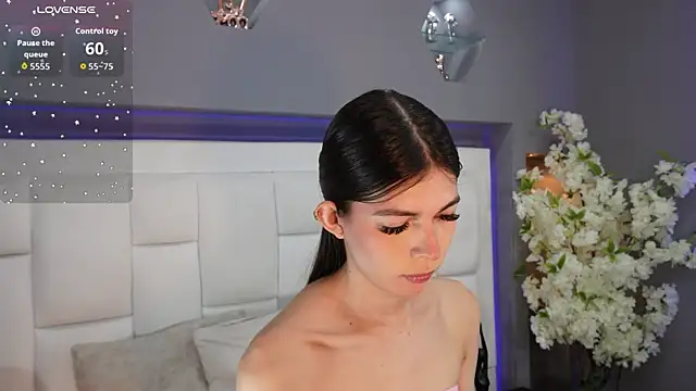 CuteAri online show from January 2026 08:45:01 PM