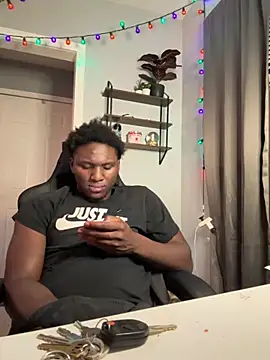 Festivitiesking1 online show from November 2025 04:00:01 AM