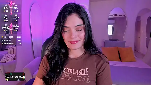 Snapshot of GiaFerrara chatting on January 2025 09:59:01 AM GiaFerrara online show from January 2025 09:59:01 AM