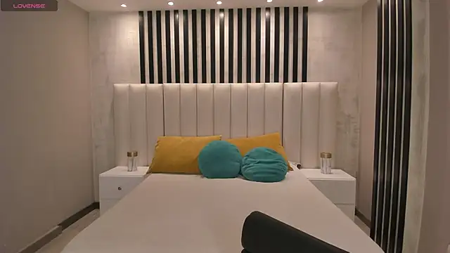 Snapshot of GiaFerrara chatting on February 2025 03:13:01 AM GiaFerrara online show from February 2025 03:13:01 AM