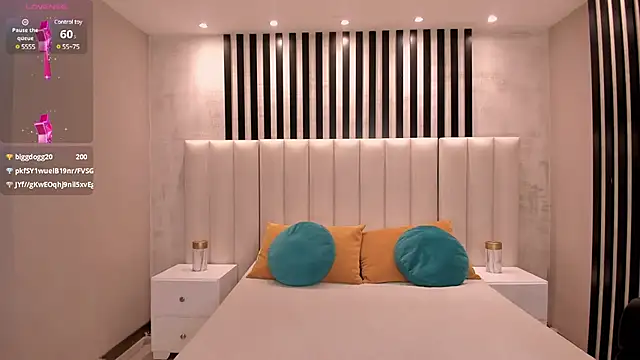 Snapshot of GiaFerrara chatting on February 2025 09:24:01 AM GiaFerrara online show from February 2025 09:24:01 AM