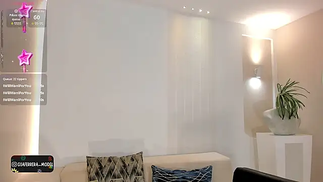 Snapshot of GiaFerrara chatting on February 2025 01:22:01 AM GiaFerrara online show from February 2025 01:22:01 AM