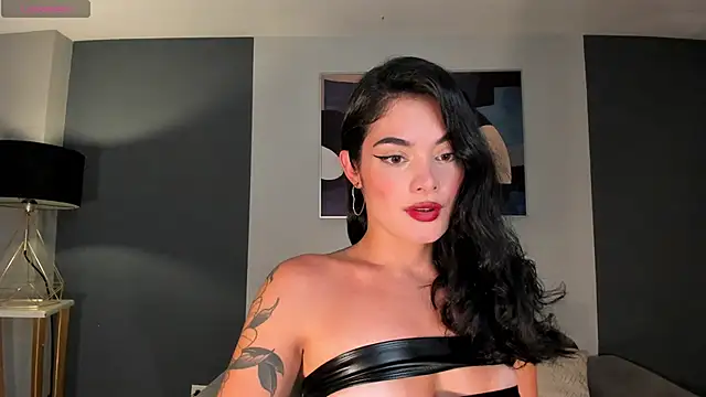 Snapshot of GiaFerrara chatting on March 2025 11:57:02 PM GiaFerrara online show from March 2025 11:57:02 PM