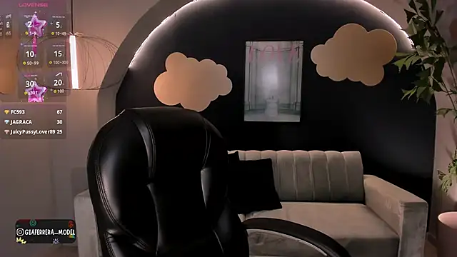 Snapshot of GiaFerrara chatting on March 2025 10:29:02 PM GiaFerrara online show from March 2025 10:29:02 PM