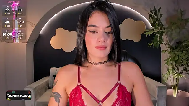 Snapshot of GiaFerrara chatting on March 2025 08:04:01 PM GiaFerrara online show from March 2025 08:04:01 PM