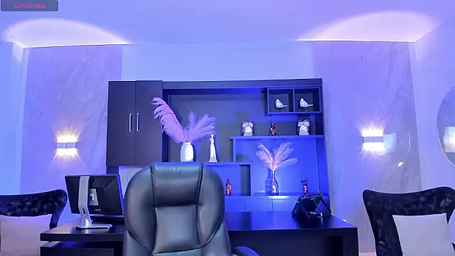 GiaFerrara online show from January 2026 06:56:02 PM