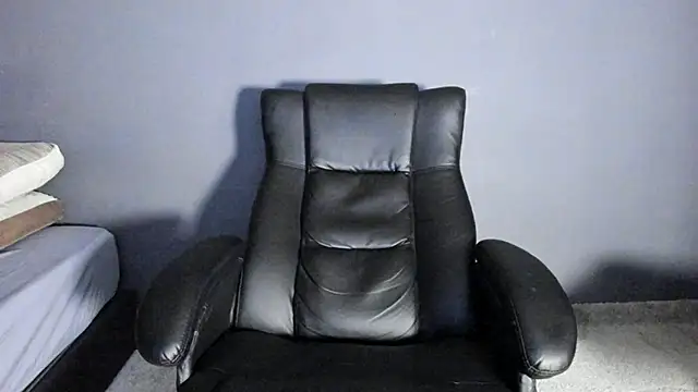 Brock hurn1 online show from November 2025 01:37:01 AM