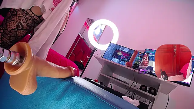 Snapshot of CamilaVegas_ chatting on January 2025 02:57:01 PM CamilaVegas online show from January 2025 02:57:01 PM