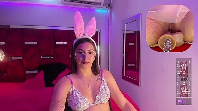 Snapshot of CamilaVegas_ chatting on January 2025 02:05:01 PM CamilaVegas online show from January 2025 02:05:01 PM