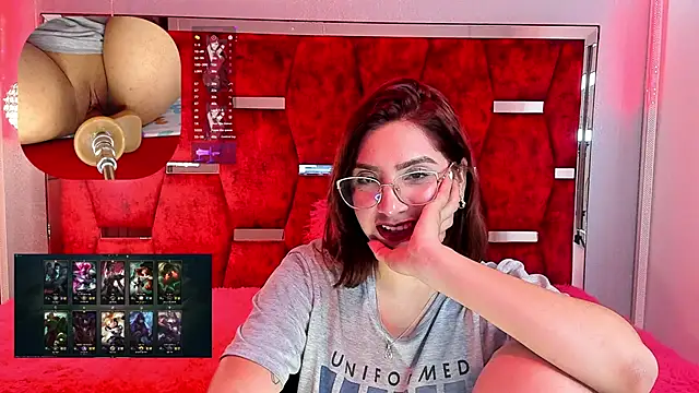 Snapshot of CamilaVegas_ chatting on January 2025 03:52:01 PM CamilaVegas online show from January 2025 03:52:01 PM