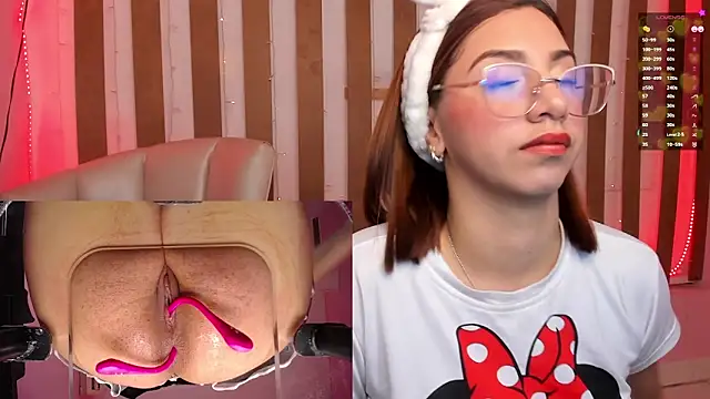 Snapshot of CamilaVegas_ chatting on March 2025 01:49:01 PM CamilaVegas online show from March 2025 01:49:01 PM