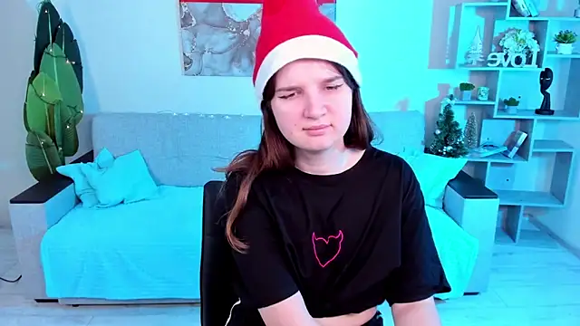 Snapshot of BonneyLove chatting on January 2025 07:35:01 PM BonneyLove online show from January 2025 07:35:01 PM