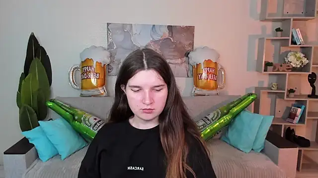 Snapshot of BonneyLove chatting on September 2025 05:27:01 PM BonneyLove online show from September 2025 05:27:01 PM