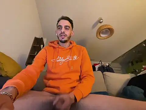 Rebeu313 online show from January 2025 01:21:01 AM