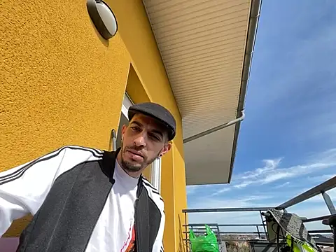 Rebeu313 online show from March 2025 01:49:02 PM