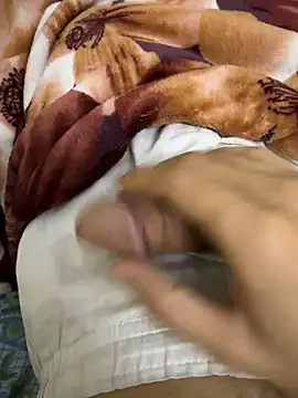 Snapshot of hamed-697 chatting on December 2024 11:45:02 PM hamed-697 online show from December 2024 11:45:02 PM