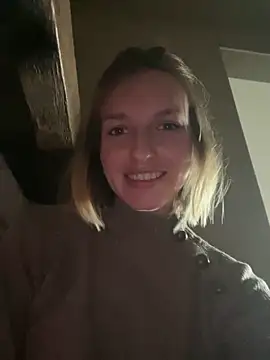 vilaineblonde online show from October 2025 03:57:02 PM