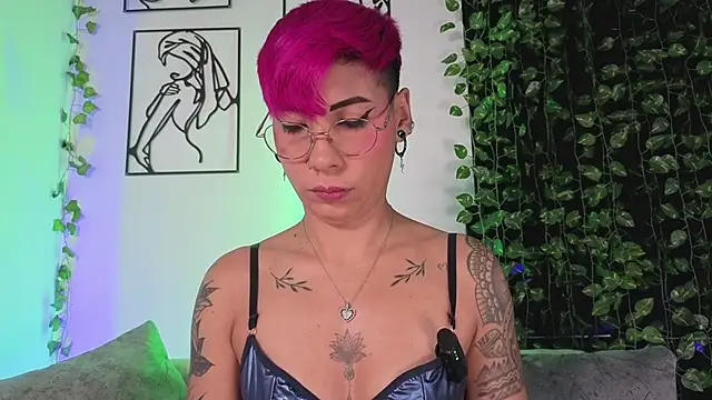 MiaMorgan  online show from January 2026 01:26:01 PM