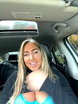 Snapshot of sunshinekisses chatting on October 2025 04:40:02 PM sunshinekisses online show from October 2025 04:40:02 PM