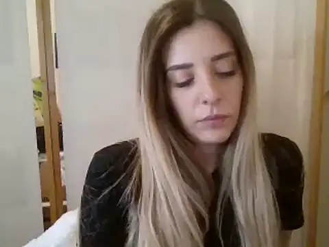 MissBella131 online show from December 2024 08:21:02 PM