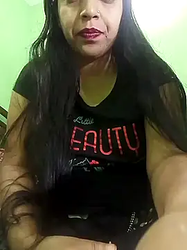 Snapshot of Taniya07 chatting on January 2025 03:39:02 PM Taniya07 online show from January 2025 03:39:02 PM