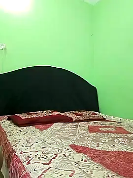 Snapshot of Taniya07 chatting on January 2025 04:09:01 PM Taniya07 online show from January 2025 04:09:01 PM