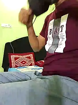 Snapshot of Taniya07 chatting on February 2025 06:43:01 AM Taniya07 online show from February 2025 06:43:01 AM