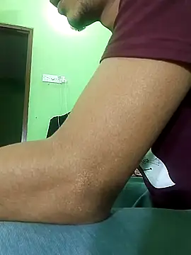 Snapshot of Taniya07 chatting on February 2025 05:15:01 PM Taniya07 online show from February 2025 05:15:01 PM