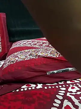 Snapshot of Taniya07 chatting on March 2025 05:18:02 PM Taniya07 online show from March 2025 05:18:02 PM