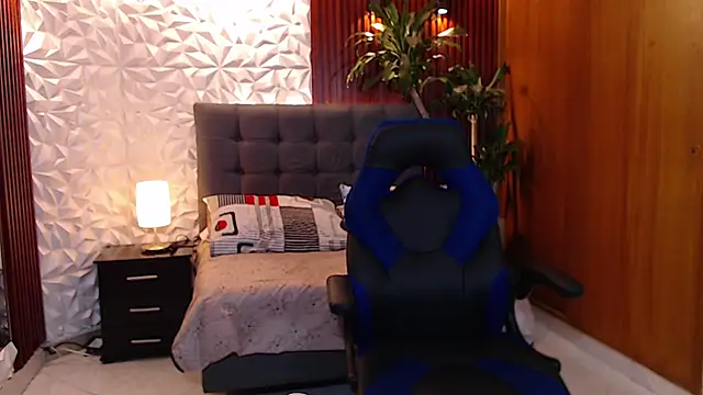 Perla prg online show from March 2025 05:59:02 AM