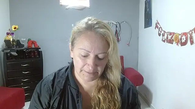 Snapshot of emperabigbootybigass chatting on March 2025 12:25:01 PM emperabigbootybigass online show from March 2025 12:25:01 PM