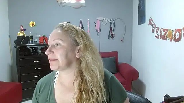 Snapshot of emperabigbootybigass chatting on March 2025 09:48:01 PM emperabigbootybigass online show from March 2025 09:48:01 PM