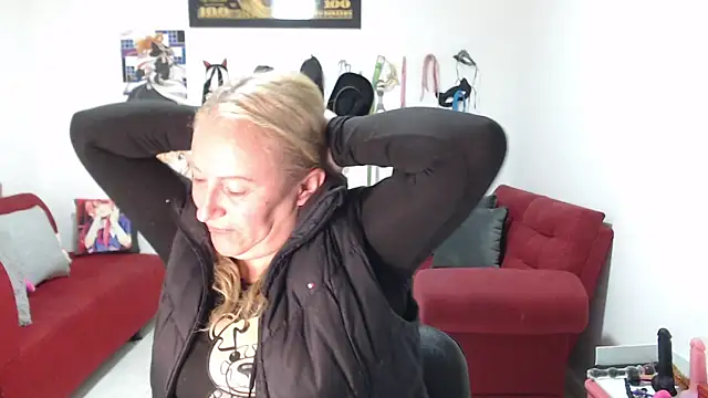 Snapshot of emperabigbootybigass chatting on October 2025 12:16:01 PM emperabigbootybigass online show from October 2025 12:16:01 PM