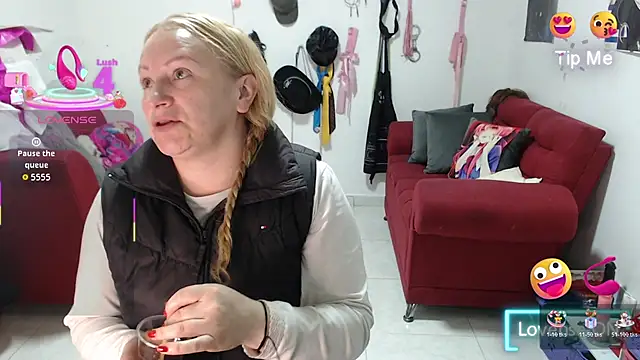 Snapshot of emperabigbootybigass chatting on November 2025 12:16:02 PM emperabigbootybigass online show from November 2025 12:16:02 PM