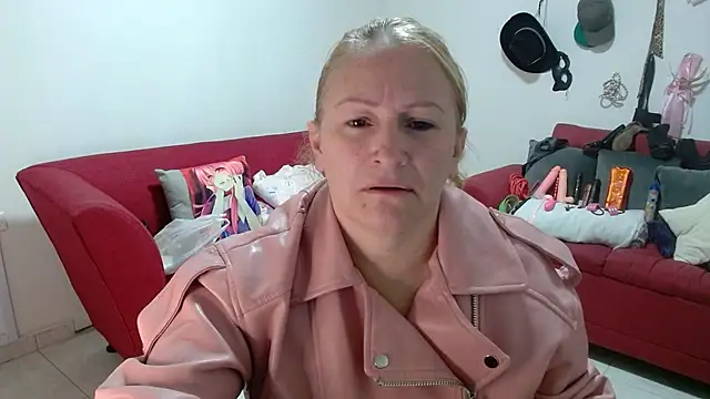 emperabigbootybigass online show from February 2026 12:16:01 PM