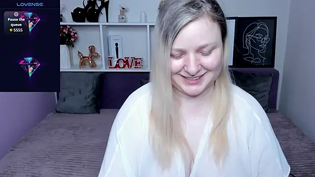 AnnaXCherri online show from November 2025 02:47:02 AM